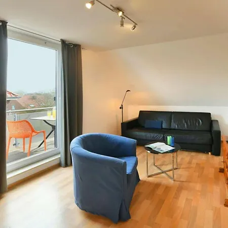 Lovely With Balcony 아파트 방어로게